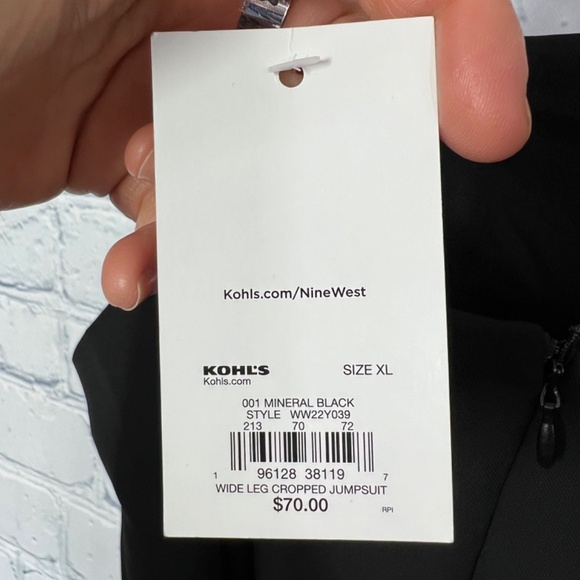 NWT🤩 |•NINE WEST•| Black Jumpsuit Belted Wide Leg - Picture 12 of 15